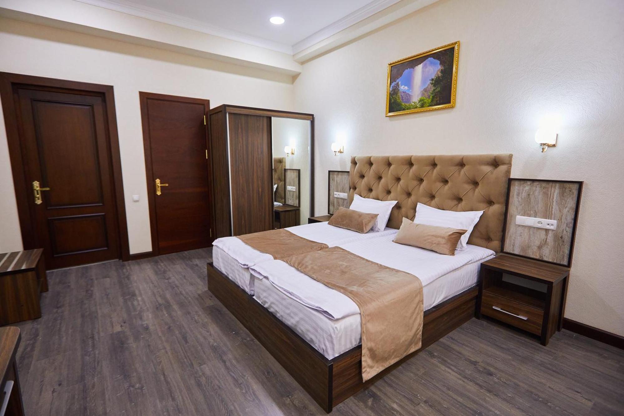 Grand Art Hotel Tashkent Exterior photo
